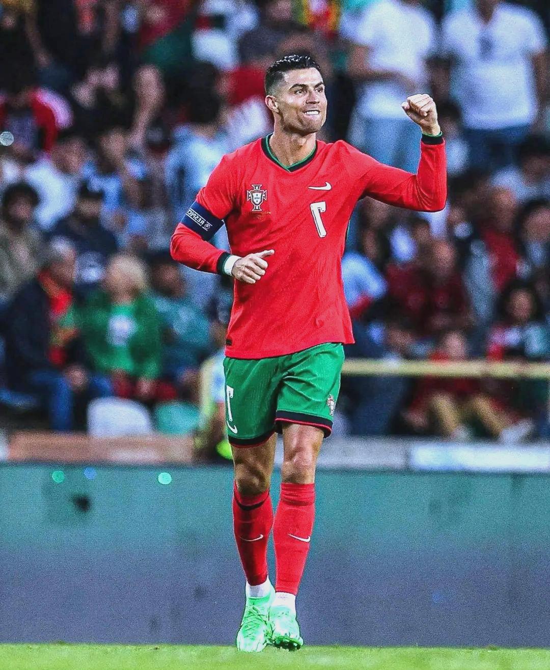 详细阅读:九游娱乐- c罗在湖人比赛中精彩发挥,挺进下一轮引发热议的球员 九游娱乐- c罗在湖人比赛中精彩发挥,挺进下一轮引发热议的球员