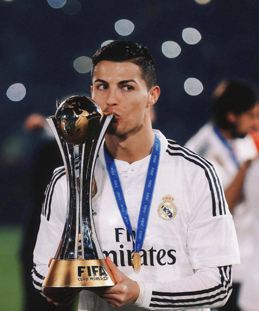 九游体育-C罗在利物浦比赛中逆转，高光表现引发热议！的简单介绍